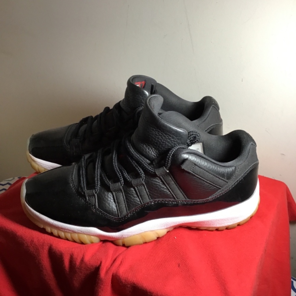 🔥Air Jordan 11 Retro Low 72-10 , size 10.5, black/gym, Red white sail, see pics - Picture 5 of 10